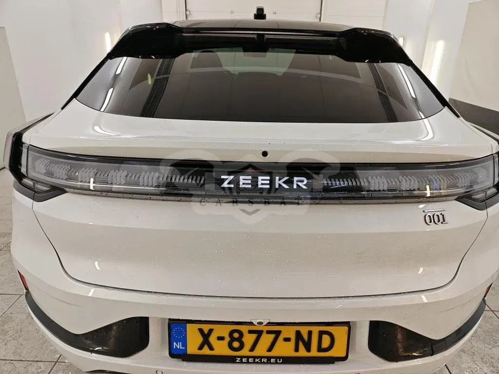 Zeekr 001 2023