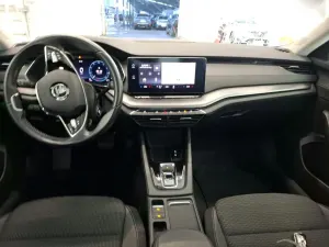 Skoda Octavia 2.0 TDI Business 2023
