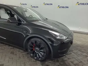 Tesla Model Y Performance 2023