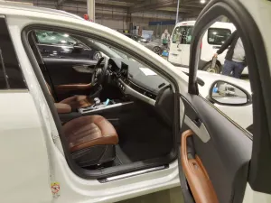 Audi A4 Avant 30 TDI Business 2021