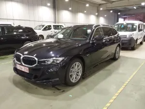 BMW 3 Series Touring 320e 2022