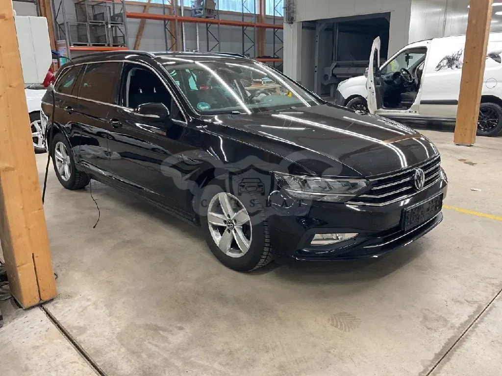 Volkswagen Passat Variant 2.0 TDI Business 2022