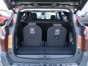 Peugeot 5008 1.2i Allure 2021