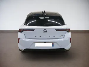 Opel Astra GSe 2023
