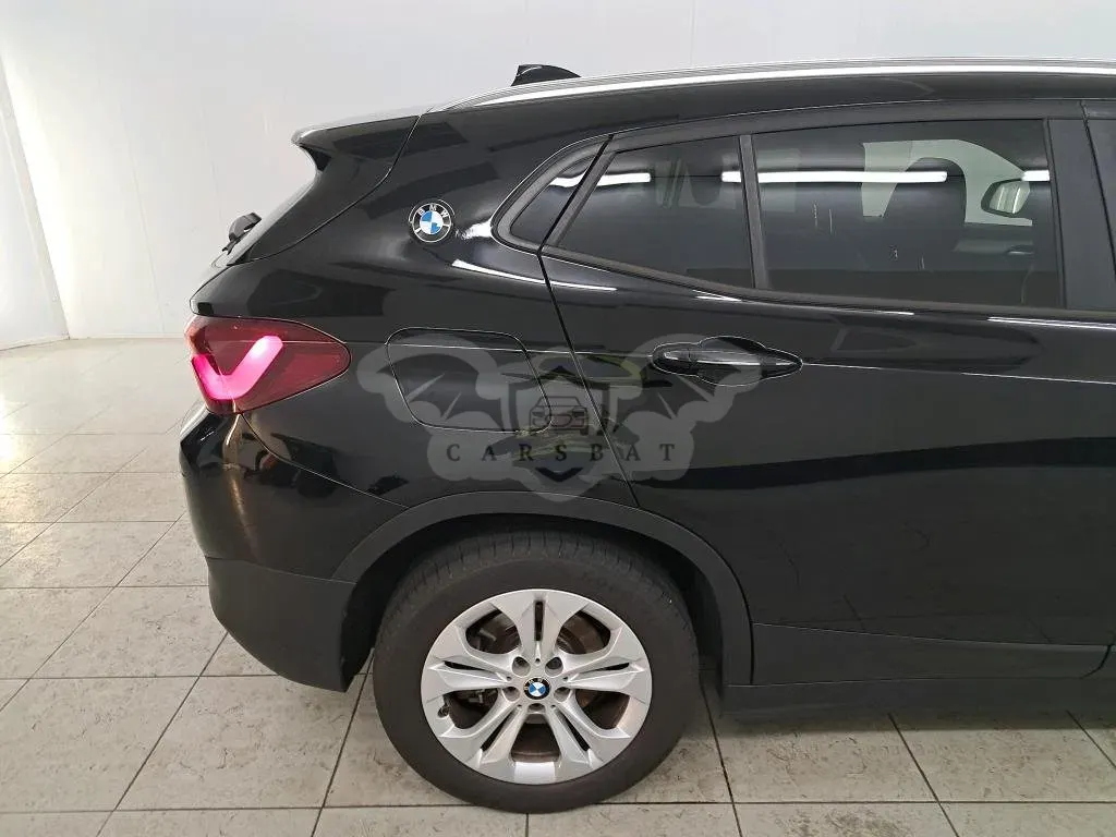 BMW X2 25e Business 2021