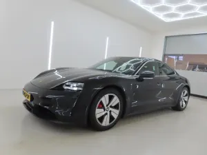 Porsche Taycan 4S 2021