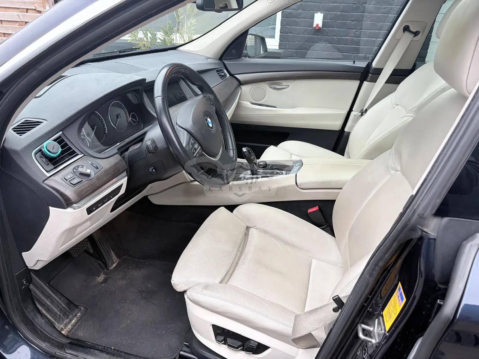 BMW 5 Series GT 530d 2010