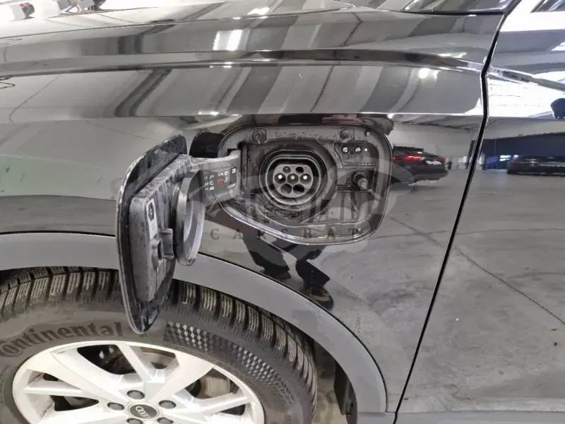 Audi Q3 45 TFSIe Business 2022
