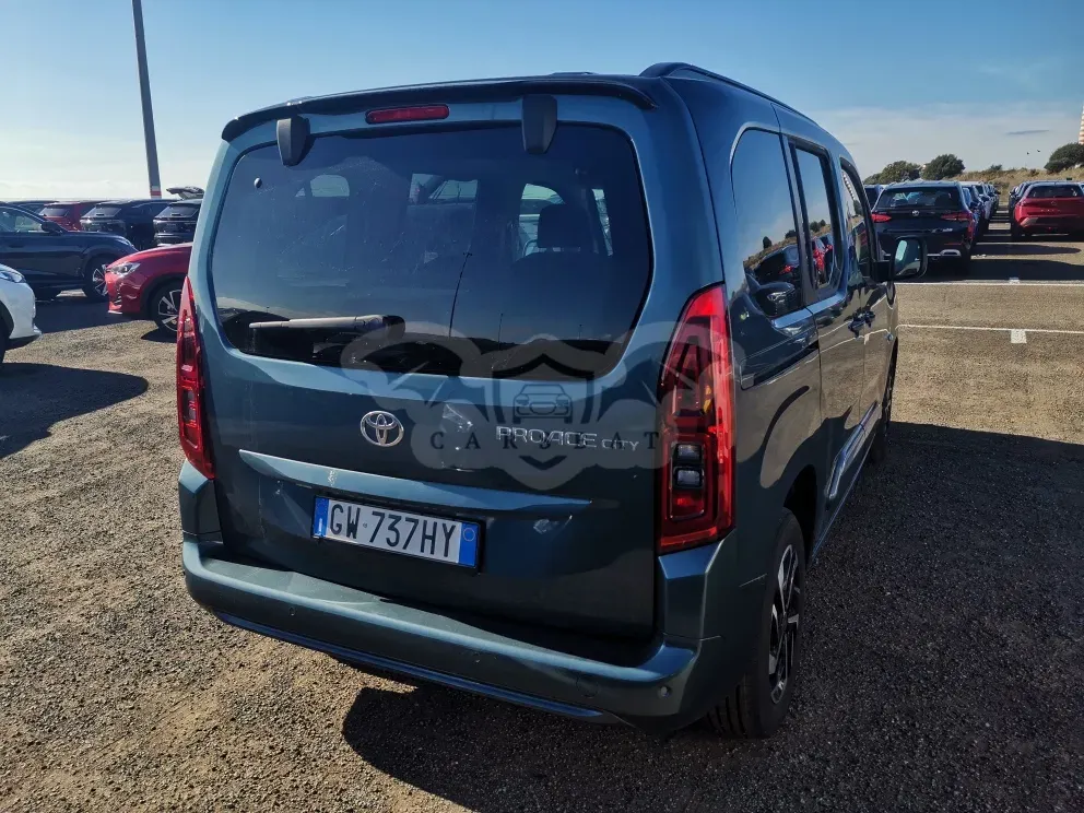 Toyota ProAce City 1.5d Executive 2024