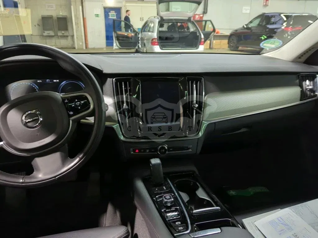 Volvo V90 T6 2021