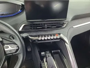 Peugeot 3008 1.2i Allure 2022
