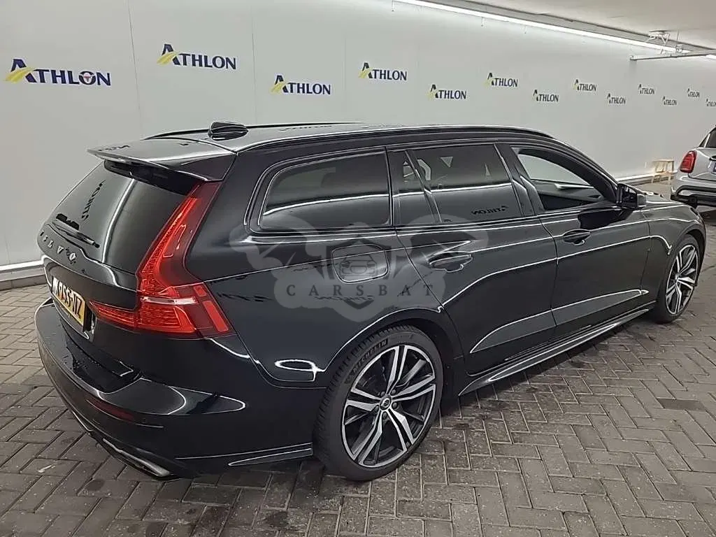 Volvo V60 T8 R-Design 2021