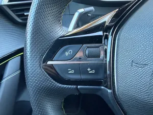 Peugeot 208 1.2i GT 2022