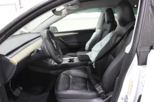 Tesla Model Y 60 kWh 2024