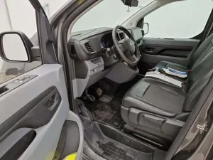 Peugeot Expert L2H1 1.5 Premium 2021