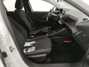 Peugeot 208 1.2i Active 2021