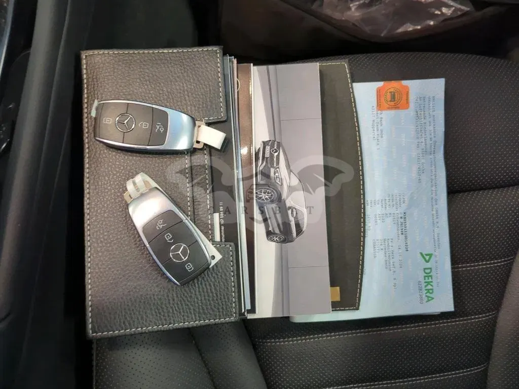 Mercedes-Benz GLC 300de 2021