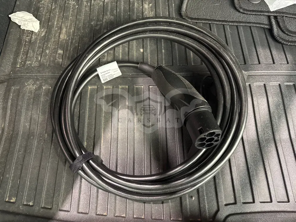 Volvo XC60 T6 2024