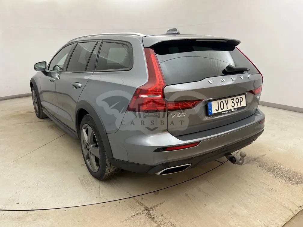 Volvo V60 Cross Country B4 SE 2021