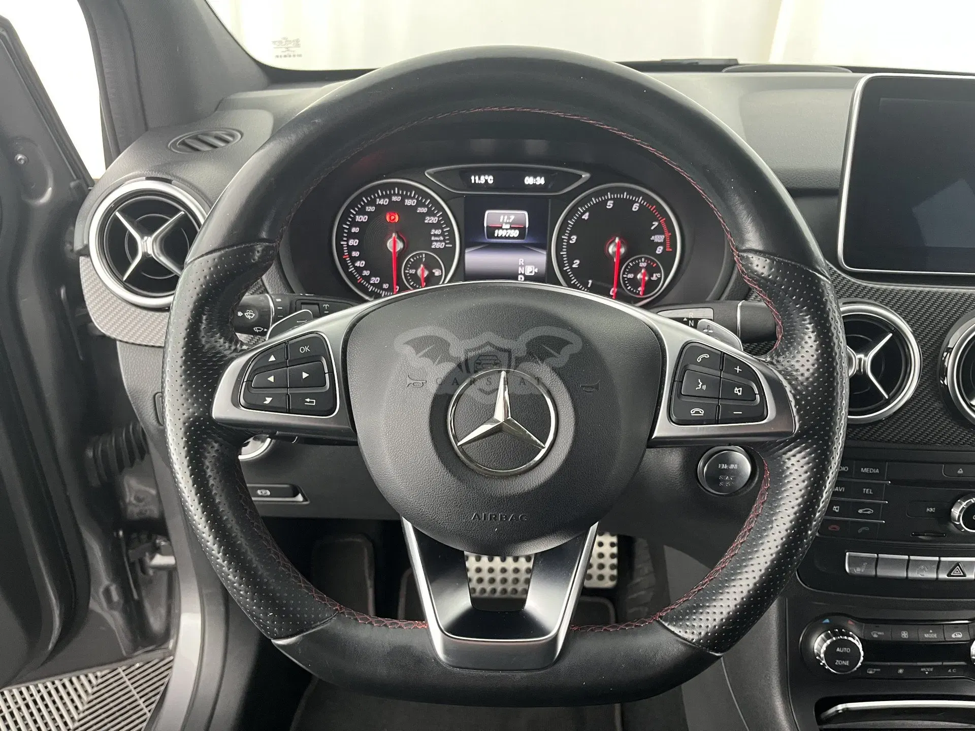 Mercedes-Benz B 180 Ambition 2015