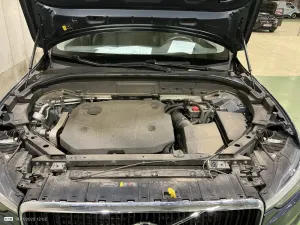 Volvo XC60 2.0 B4 Momentum Pro 2020
