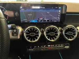 Mercedes-Benz GLB 220d AMG Line 2023