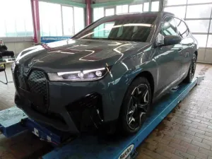 BMW iX 40 2023