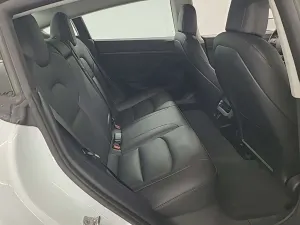 Tesla Model 3 Standard Range Plus 2020