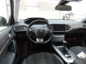 Peugeot 308 SW 1.2i Allure 2021