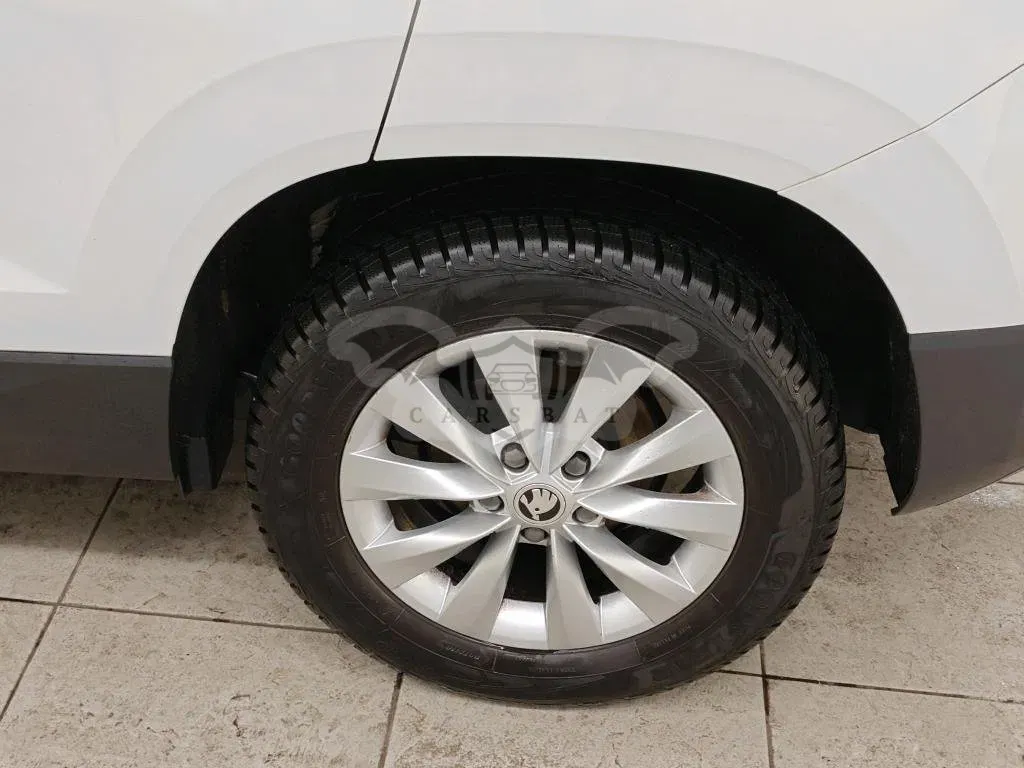 Skoda Karoq 1.5 TSI Business 2021