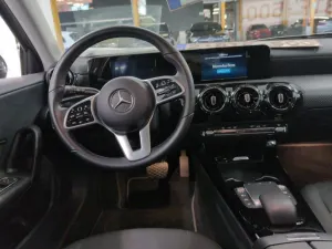 Mercedes-Benz A 180d Business Solution 2022