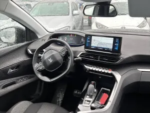 Peugeot 3008 1.2i Active Pack 2022