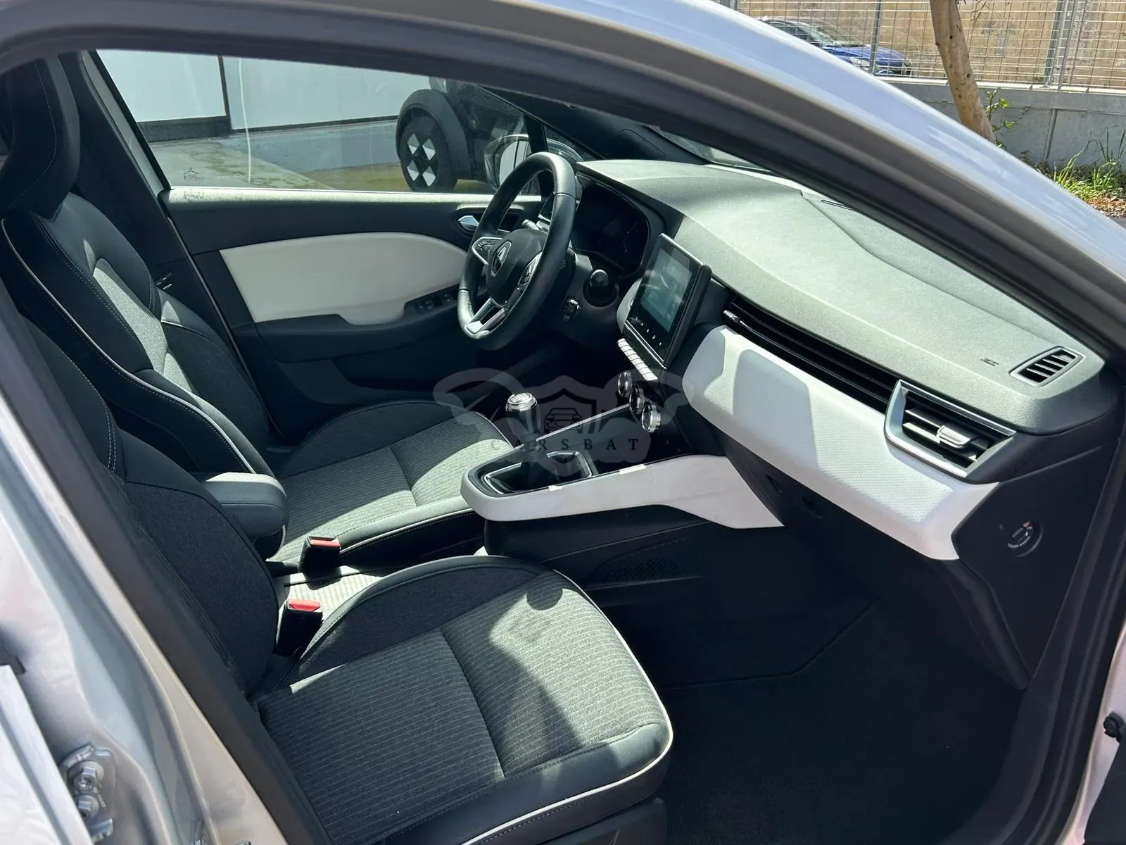 Renault Clio 1.0 Tce Intens 2023