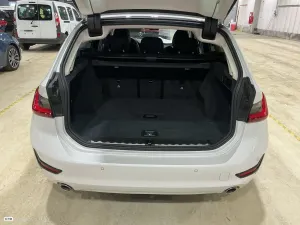 BMW 3 Series Touring 318d 2021