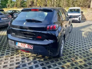 Peugeot 208 1.2i Active 2021