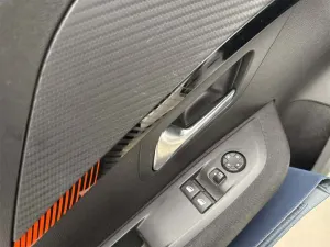 Peugeot 208 1.2i Active 2021