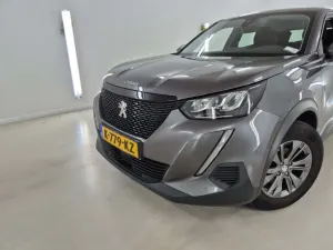 Peugeot 2008 1.2 Active 2021