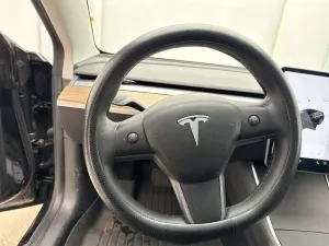 Tesla Model 3 Standard Range Plus 60 kWh 2020