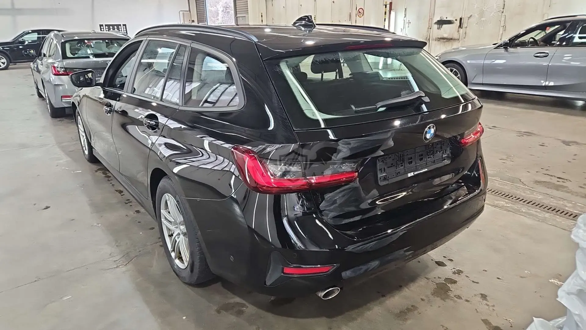 BMW 3 Series Touring 318d Advantage 2022
