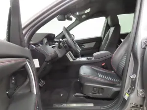 Land Rover Discovery Sport P300e R-Dynamic SE 2022