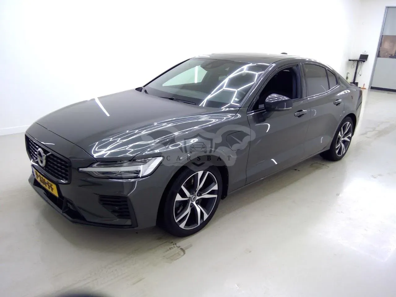 Volvo S60 T6 R-Design 2022