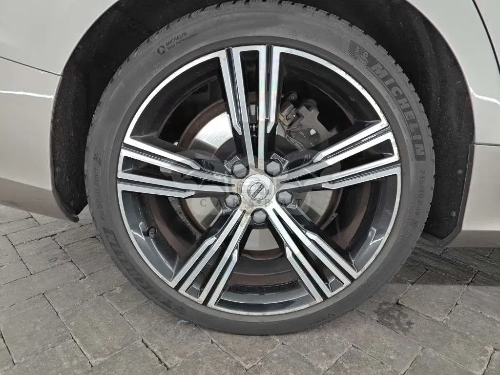Volvo V60 T8 Business 2020