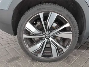 Volvo XC40 P8 R-Design 2021
