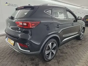 MG ZS Luxury 2021