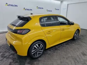 Peugeot 208 1.2i Allure 2021
