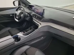 Peugeot 5008 1.2i GT 2023