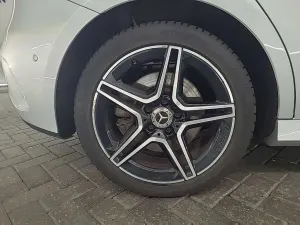 Mercedes-Benz A 250e Business Solution AMG 2021