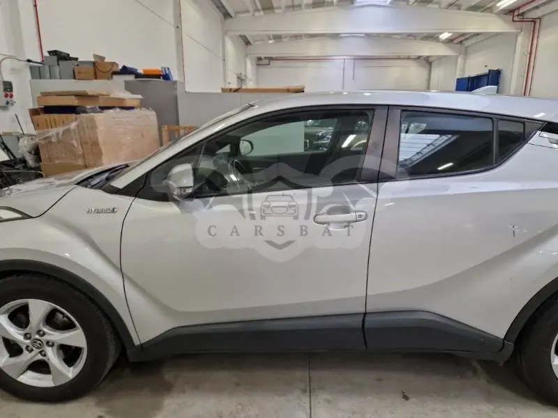 Toyota C-HR 1.8 Business 2019