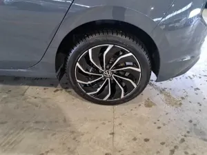 Volkswagen Golf 1.0 eTSI Life 2024