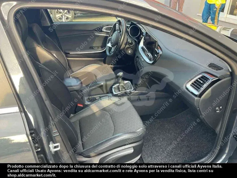 Kia Ceed XCeed 1.6 CRDi Business 2022